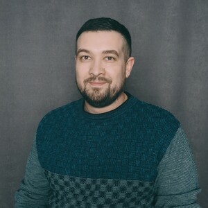 &nbsp;Добрый день, меня зовут Леонид, я помогу вам определиться с воркаут площадкой